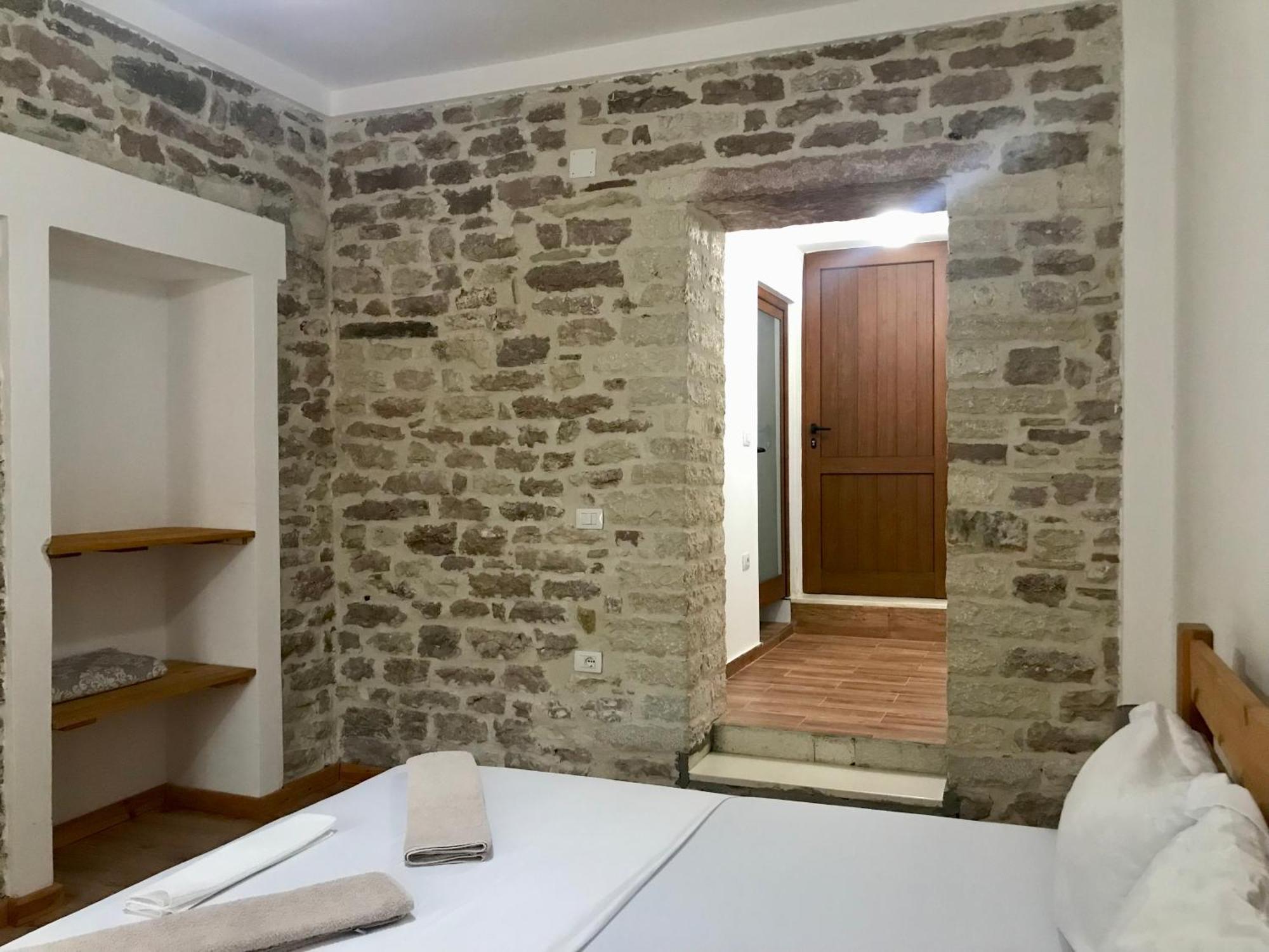 Vila Eri Gjirokastër Dış mekan fotoğraf