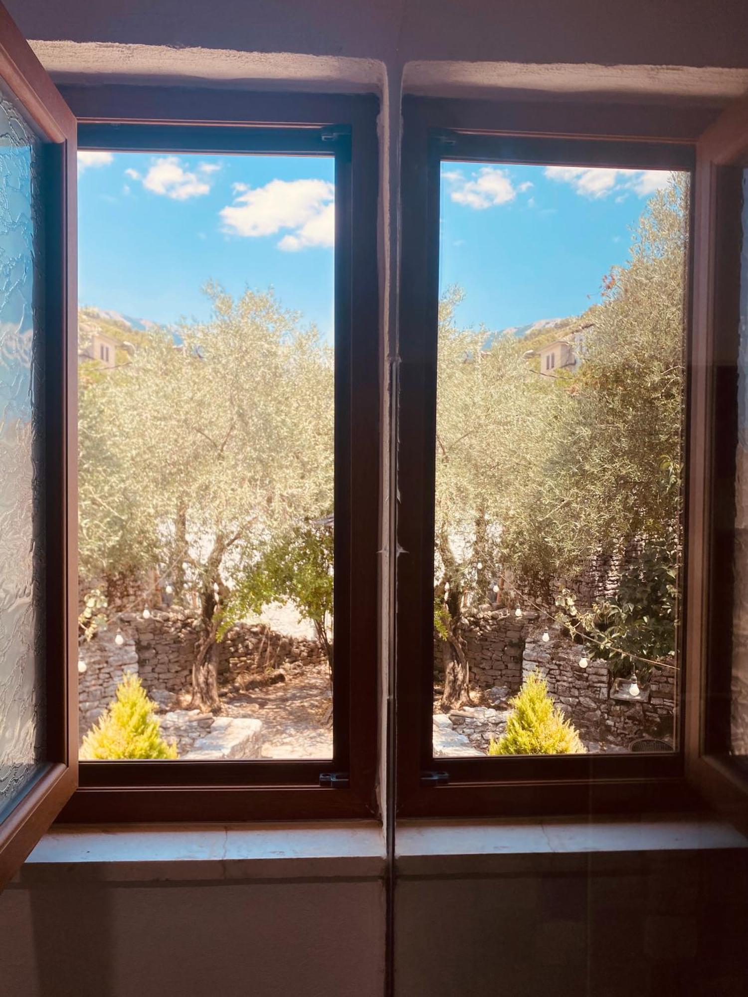 Vila Eri Gjirokastër Dış mekan fotoğraf